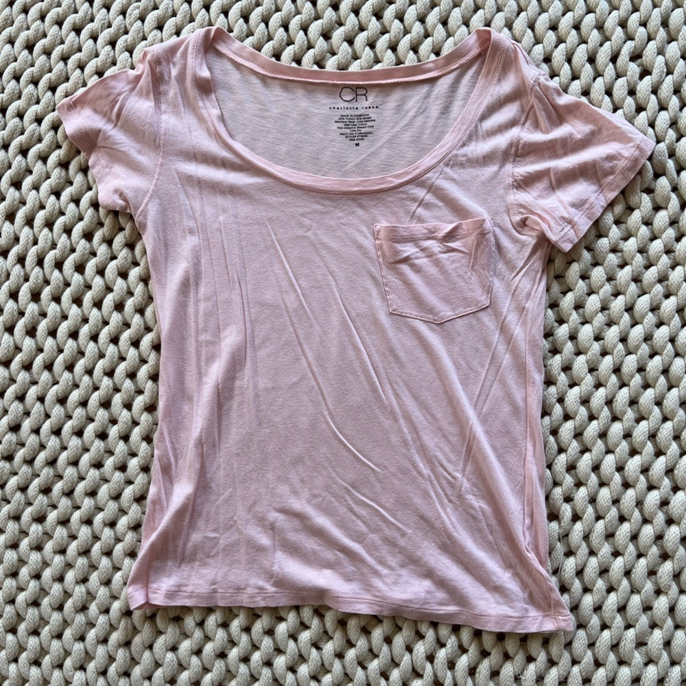 Charlotte Russe light pink scoop neck t-shirt size medium